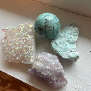 Crystal bundle